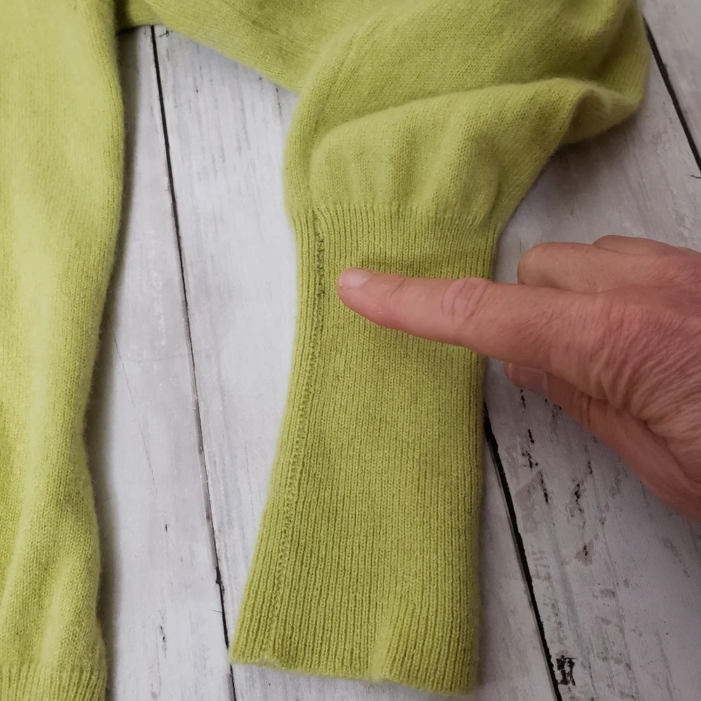 Vintage Sweater Cardigan Small Cashmere Marshall Fields Green Crewneck - Picture 10 of 15